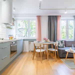 rent-like-home-apartament-hoza-36.warsawhotelspoland.com/
